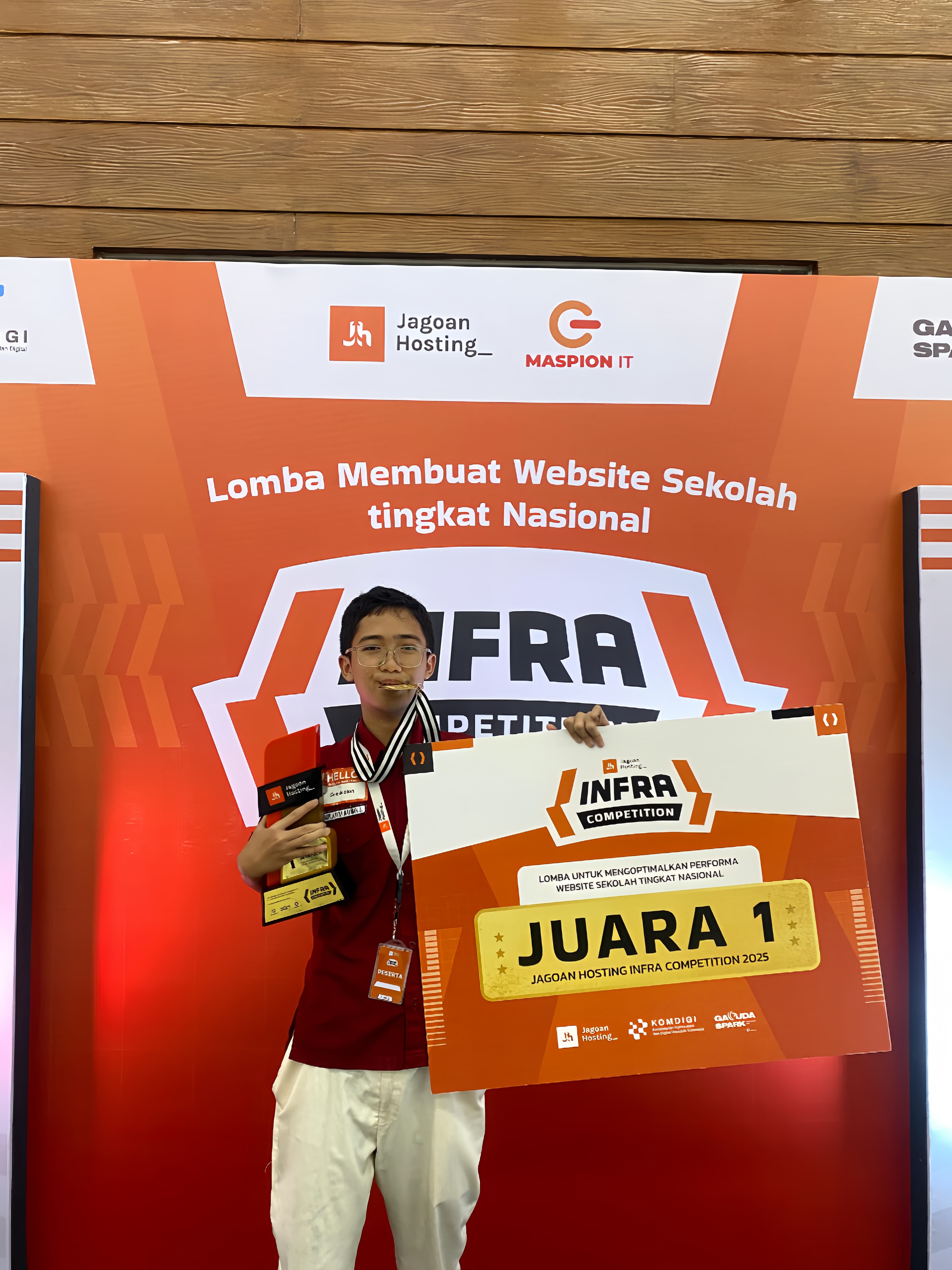 Juara 1 Jagoan Hosting Infra Competition